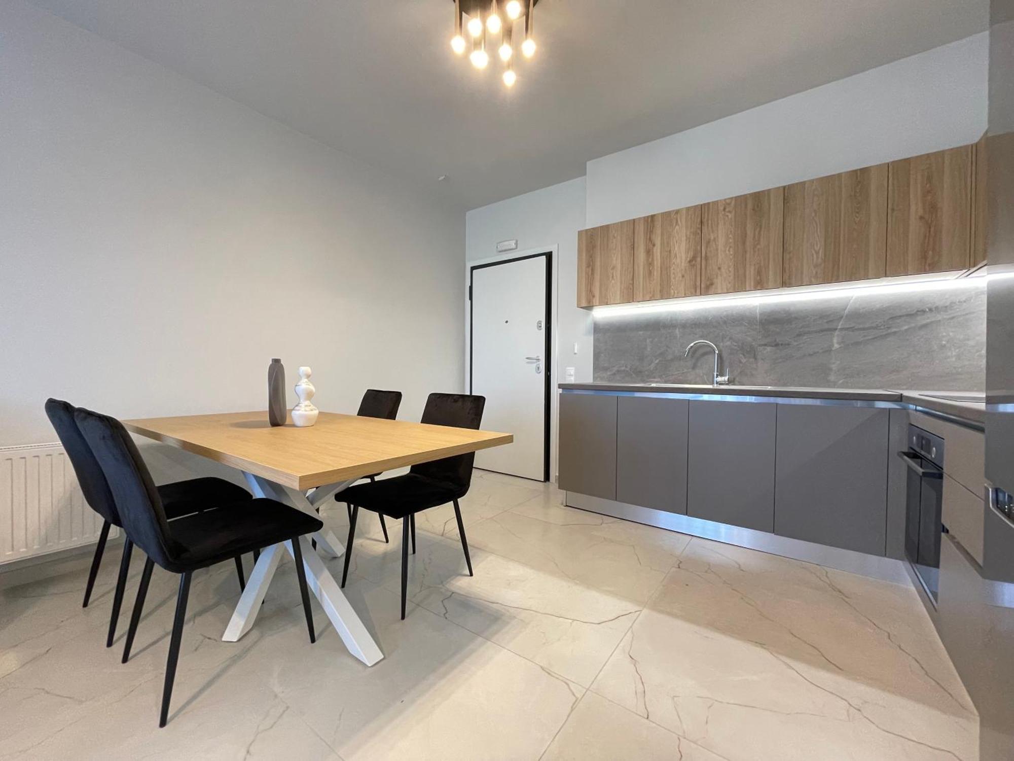 Urban Oasis In Ellinikon Apartment
