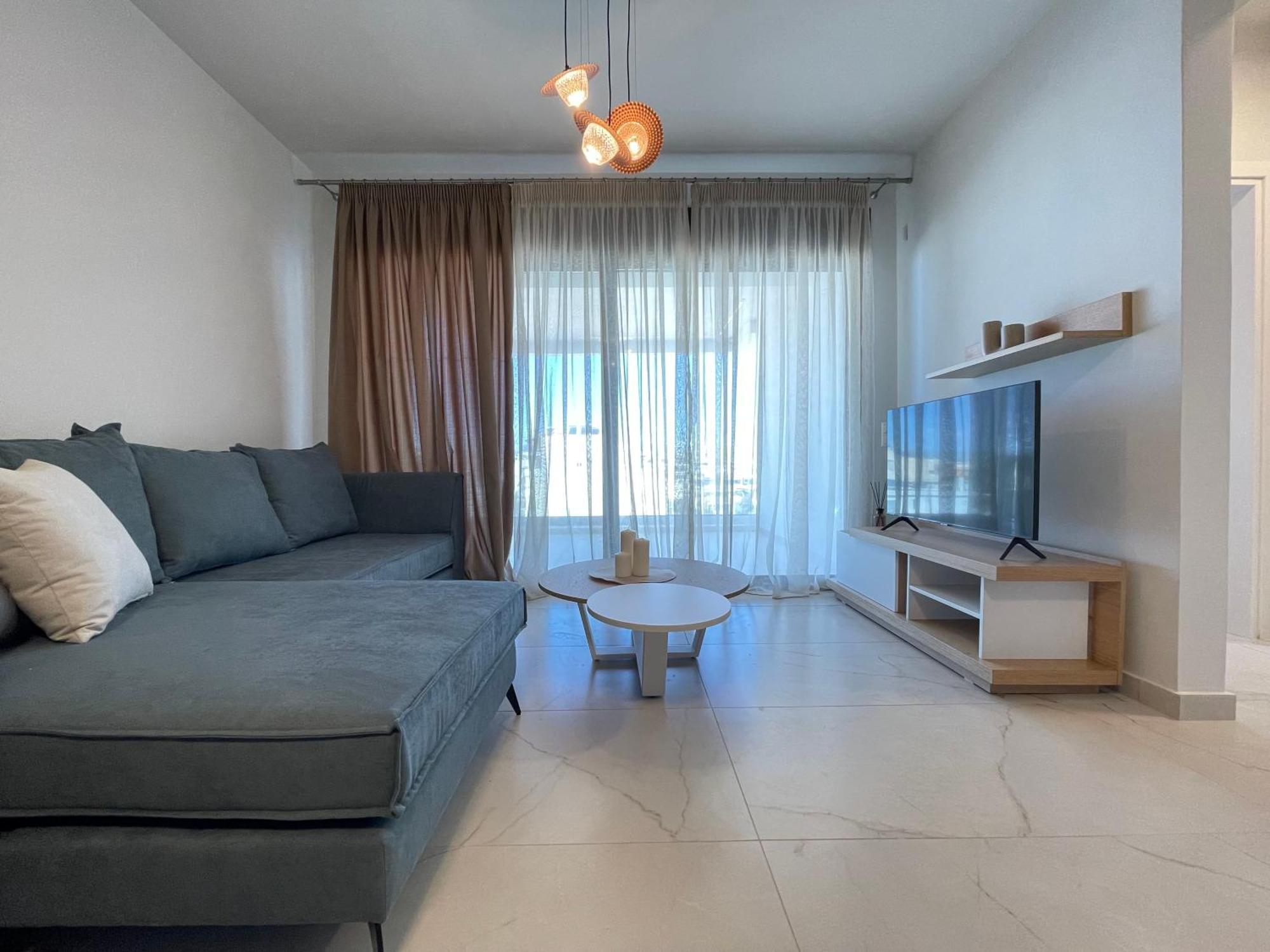 Urban Oasis In Ellinikon Apartment *